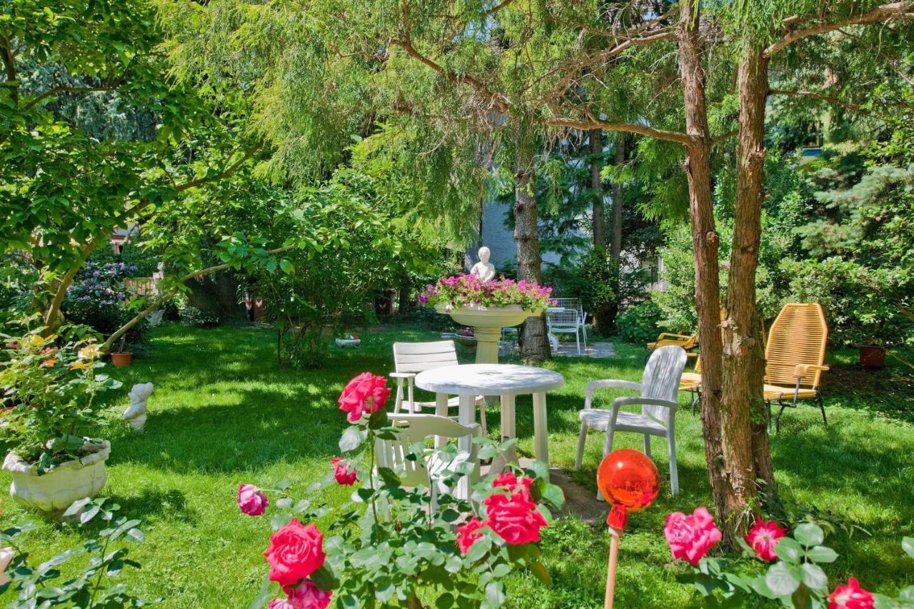 Sabine - Edith Apartment